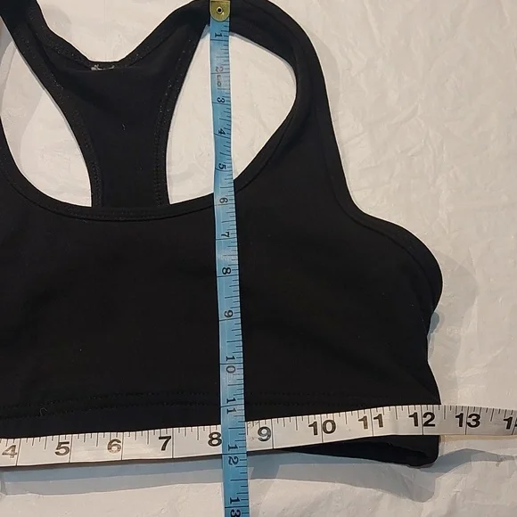 Lorna Jane sports bra - Picture 3 of 3